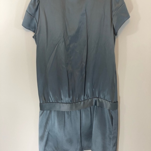 BCBG MaxAzria woven top 100% silk NWT - Blue Grey - Picture 4 of 4